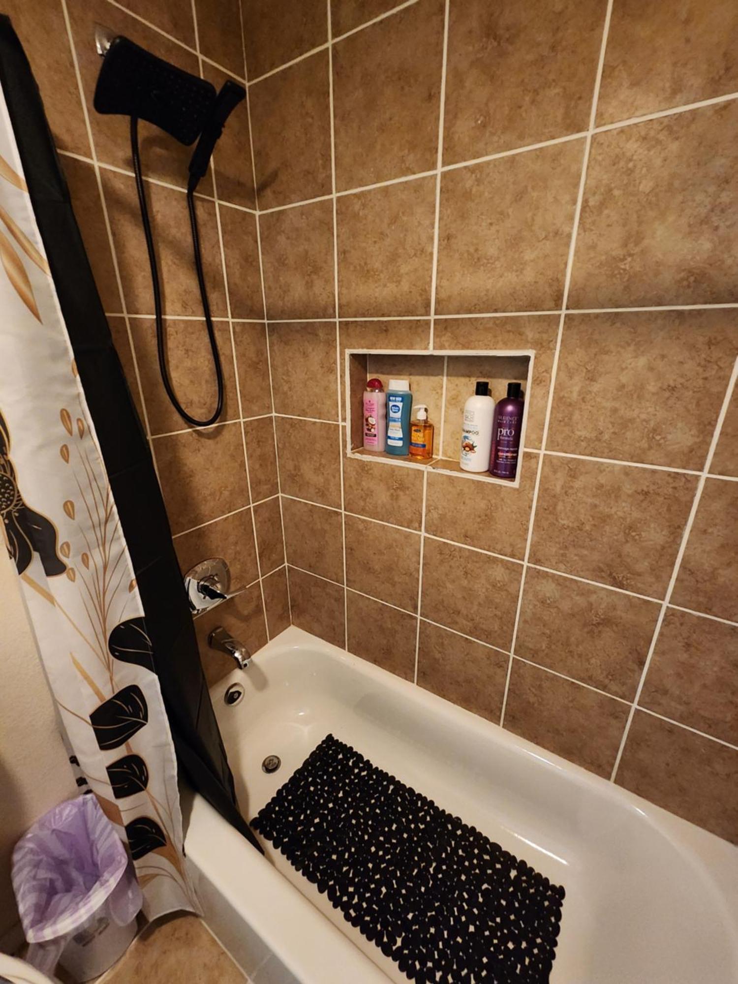 Pensjonat Entire Basement With Private Entrance Within Walking Distance From The Gaylord